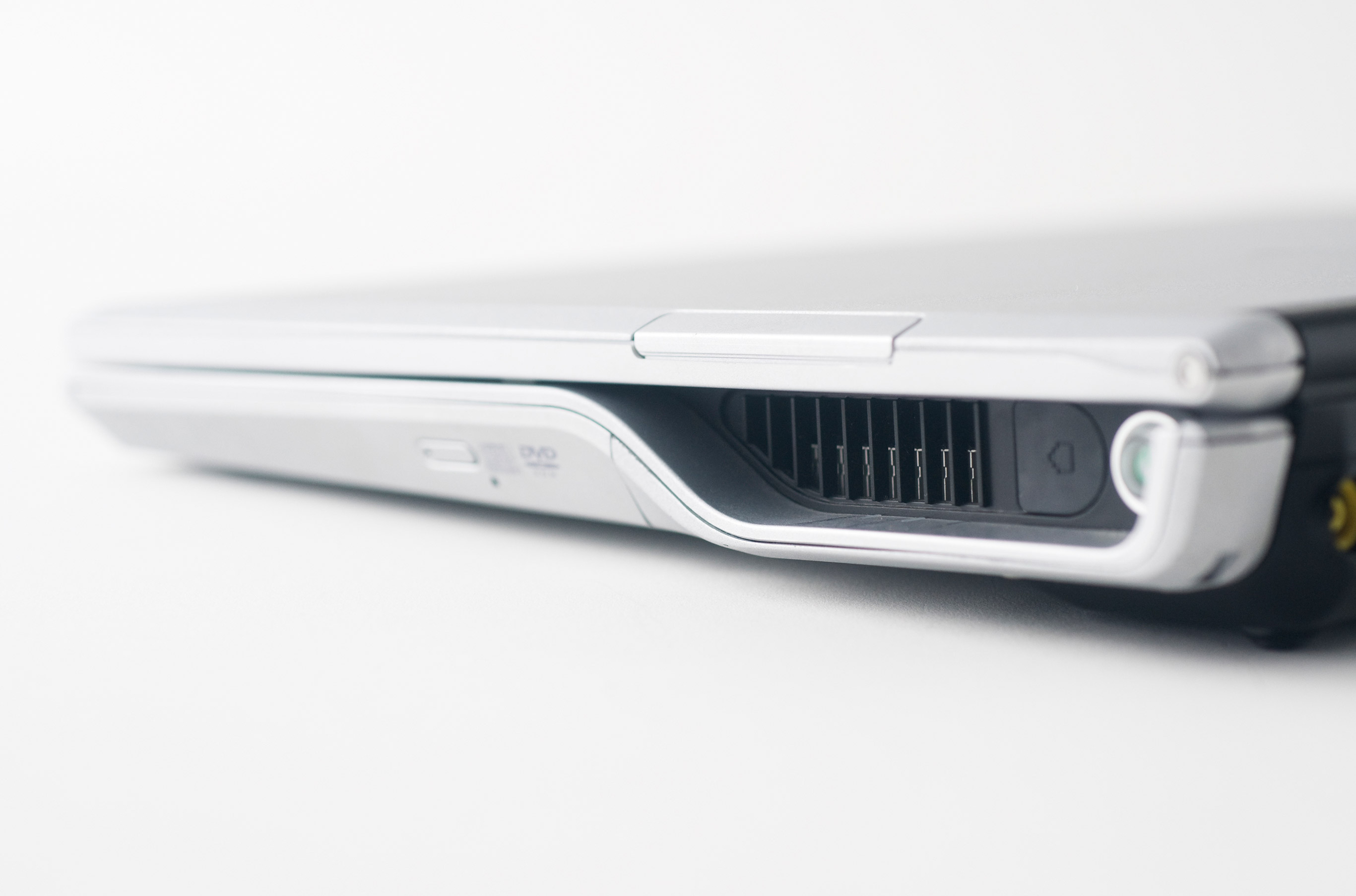 VAIO Note Z | KATAOKA DESIGN STUDIO プロダクトデザイナー
