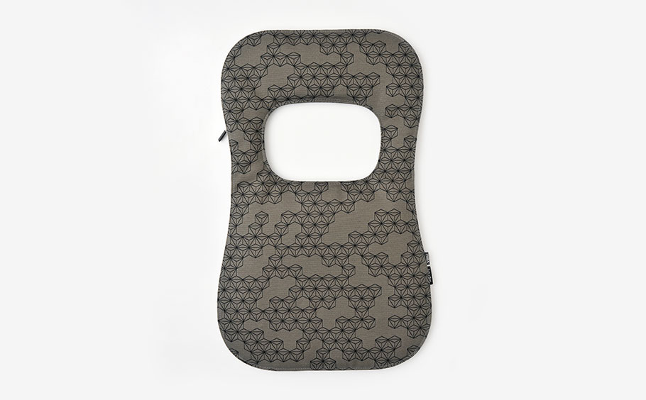 f.Cushion