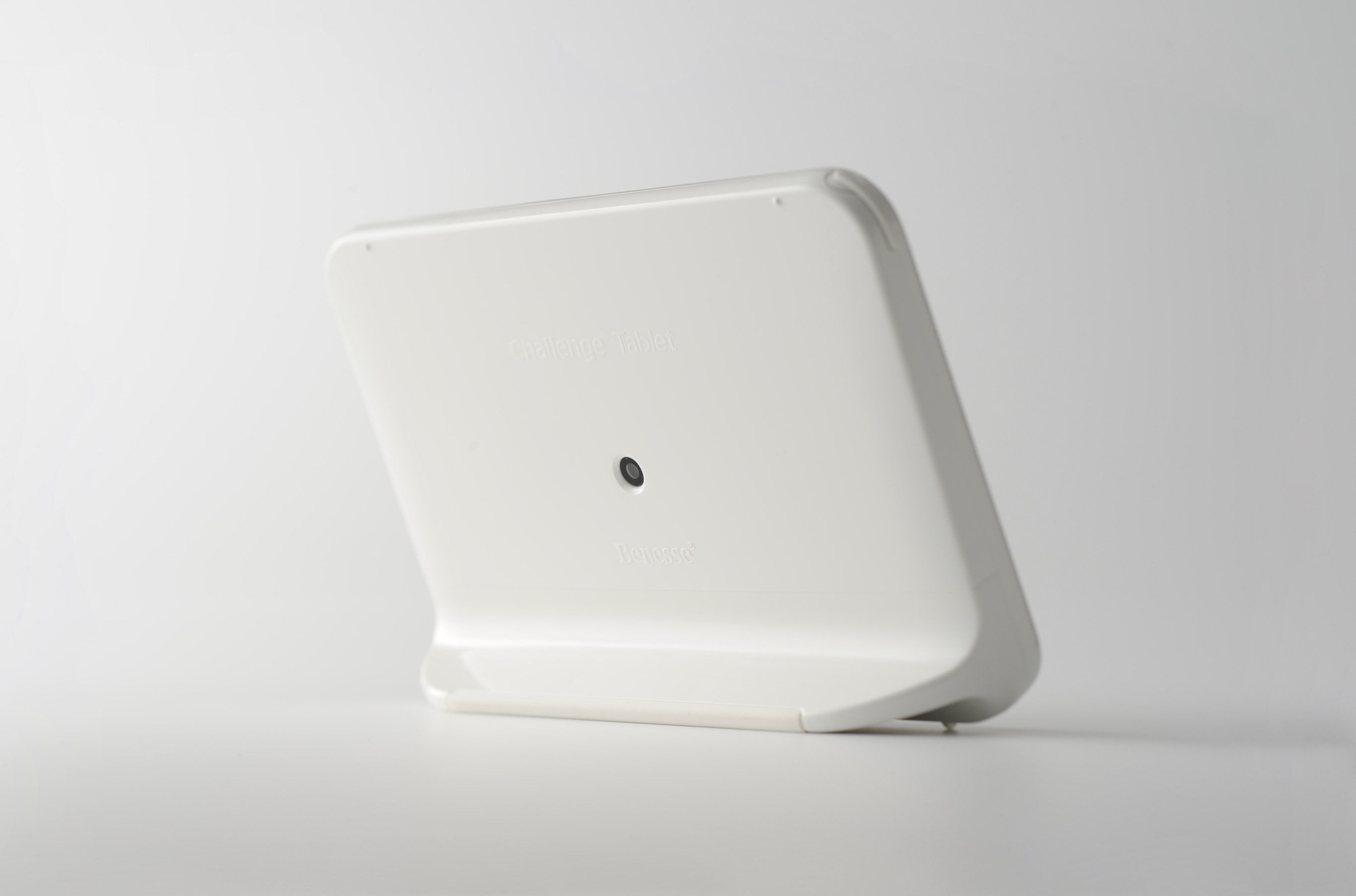 チャレンジパッド（小学生向け）」タブレットの仕様｜進研ゼミ